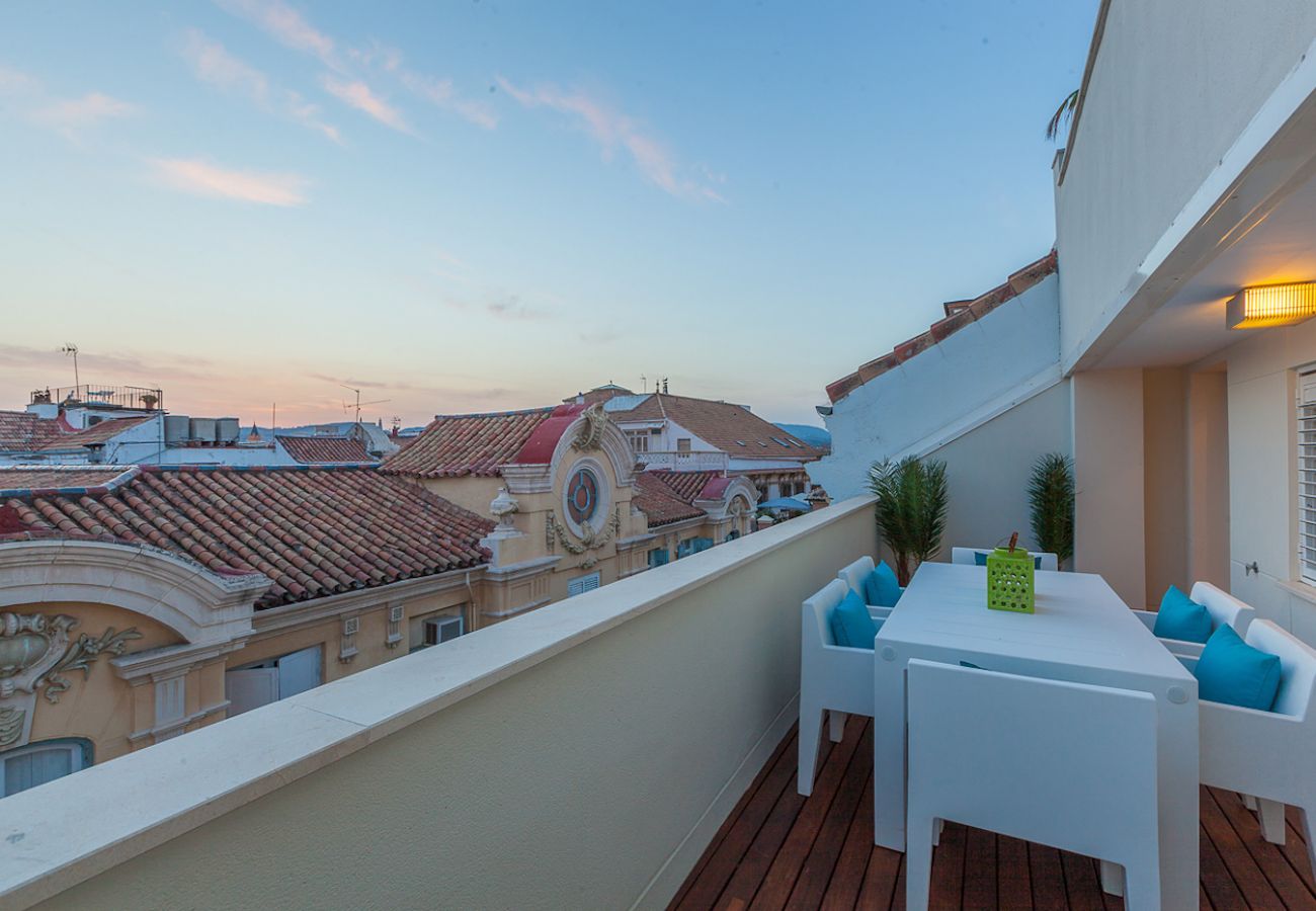 Apartamento en Málaga - iloftmalaga Premium Calle Nueva 5D, Jacuzzi y terraza privada