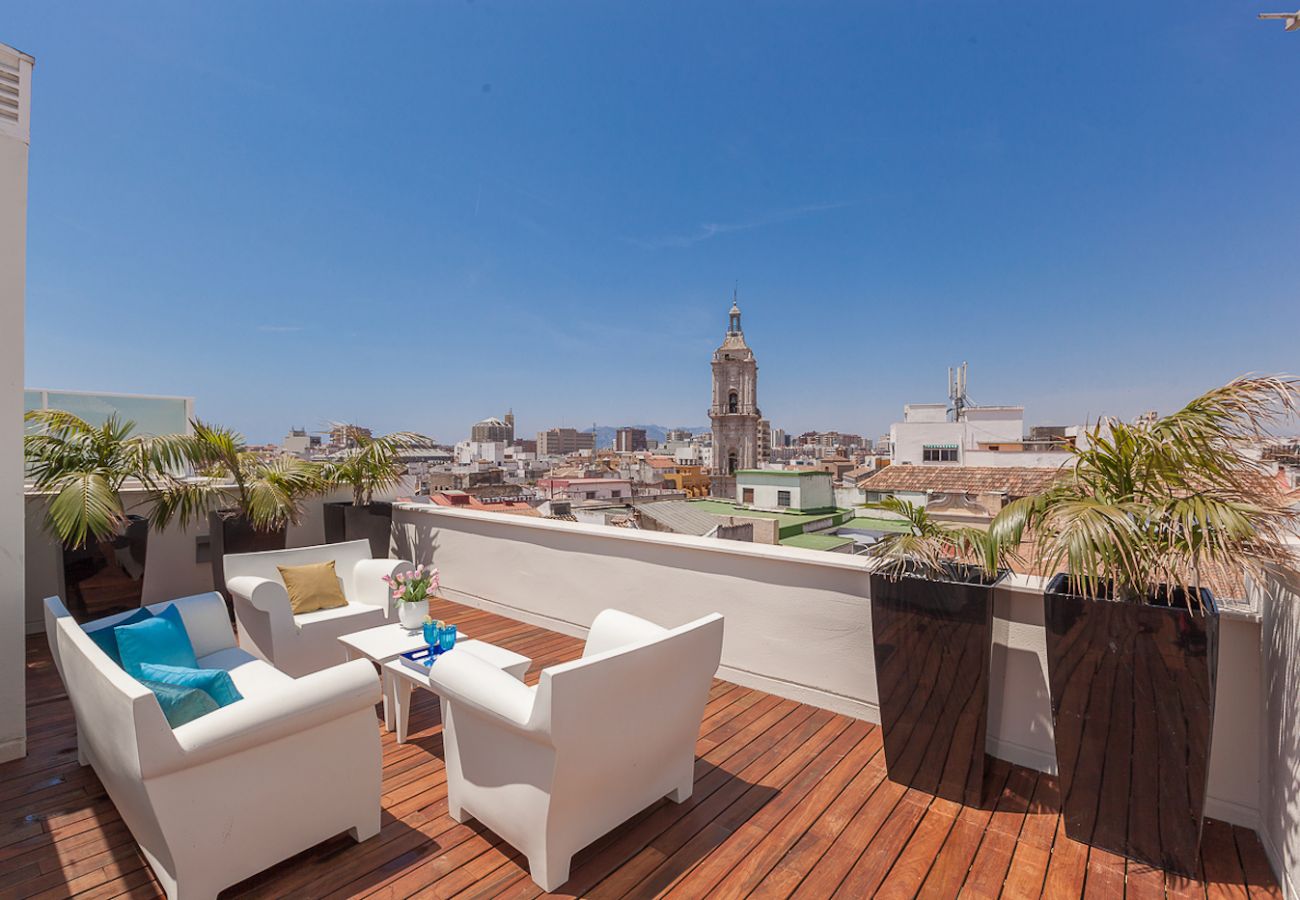 Apartamento en Málaga - iloftmalaga Premium Calle Nueva 5D, Jacuzzi y terraza privada