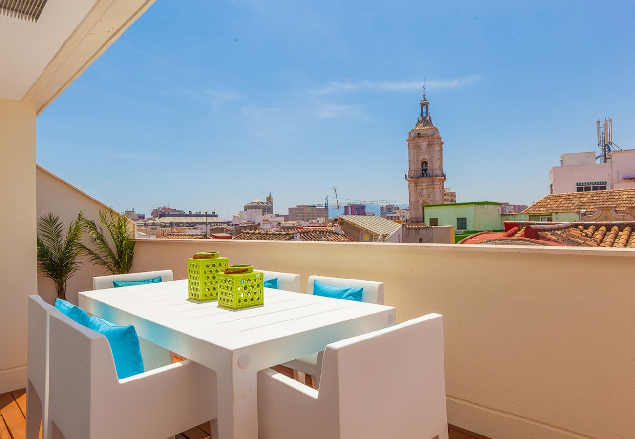 Apartamento en Málaga - iloftmalaga Premium Calle Nueva 5D, Jacuzzi y terraza privada