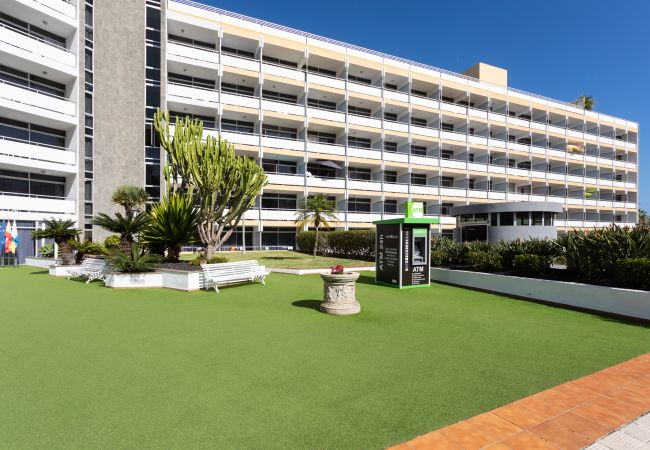 Estudio en Puerto de la Cruz - Deluxe estudio piscina terraza y aire  by Lightbooking