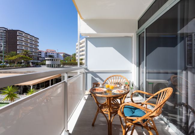 Estudio en Puerto de la Cruz - Deluxe estudio piscina terraza y aire  by Lightbooking