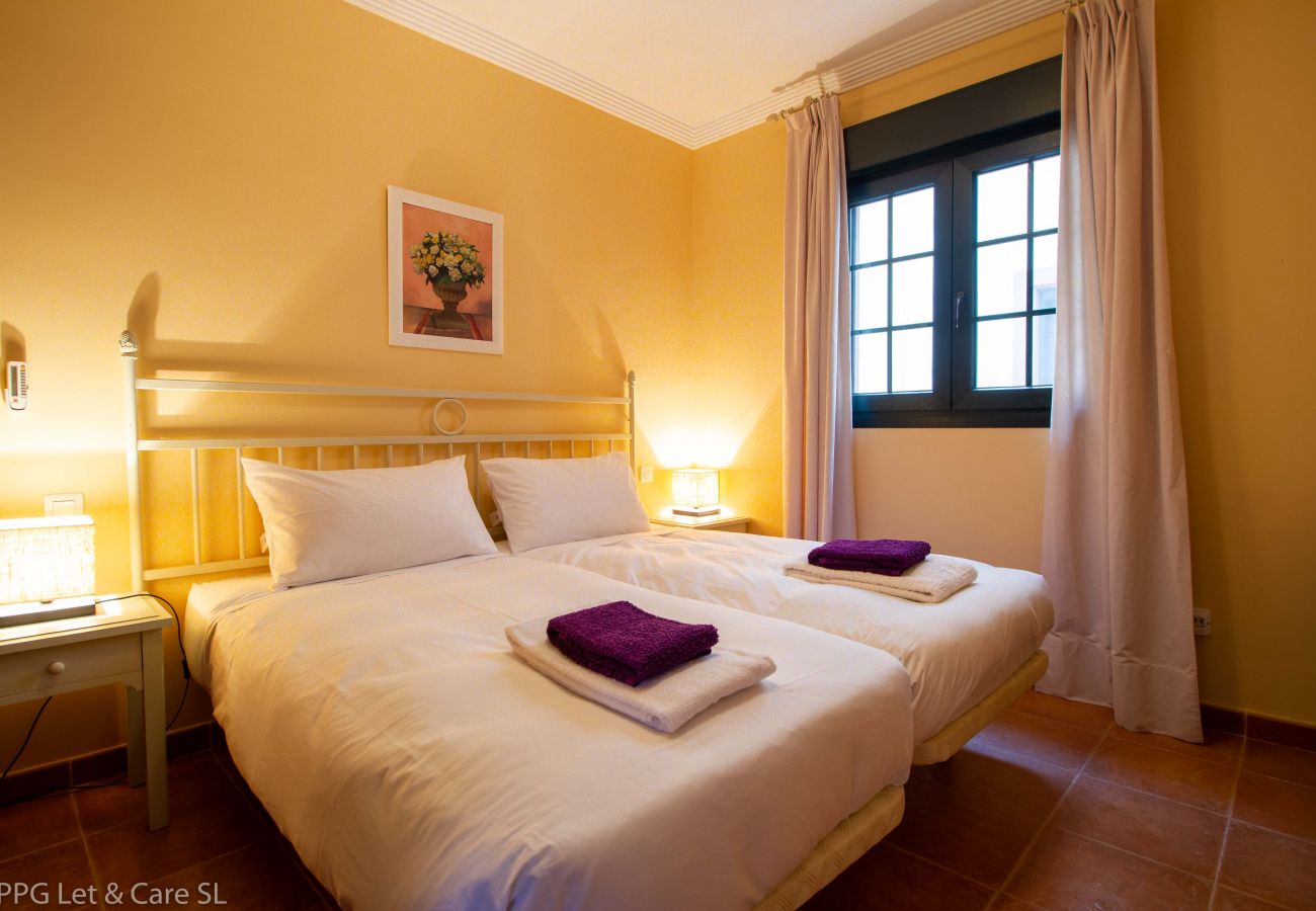 Apartamento en Isla Canela - SLE001 3 Bedroom Golf Apartment