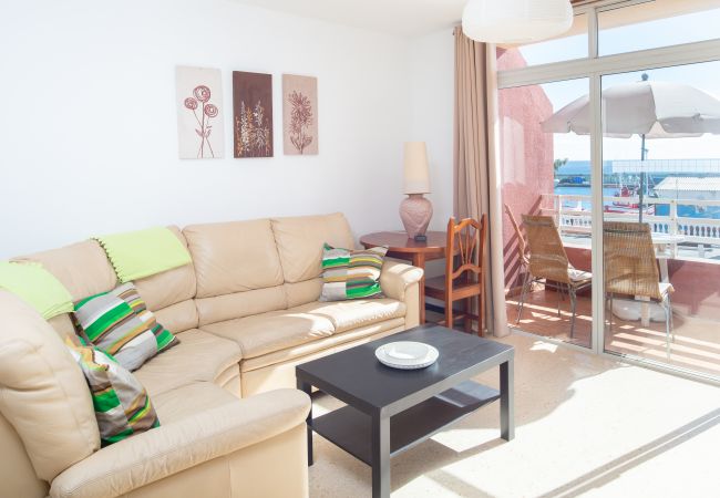 Apartamento en Telde - Apartamento con terraza al mar  by Lightbooking