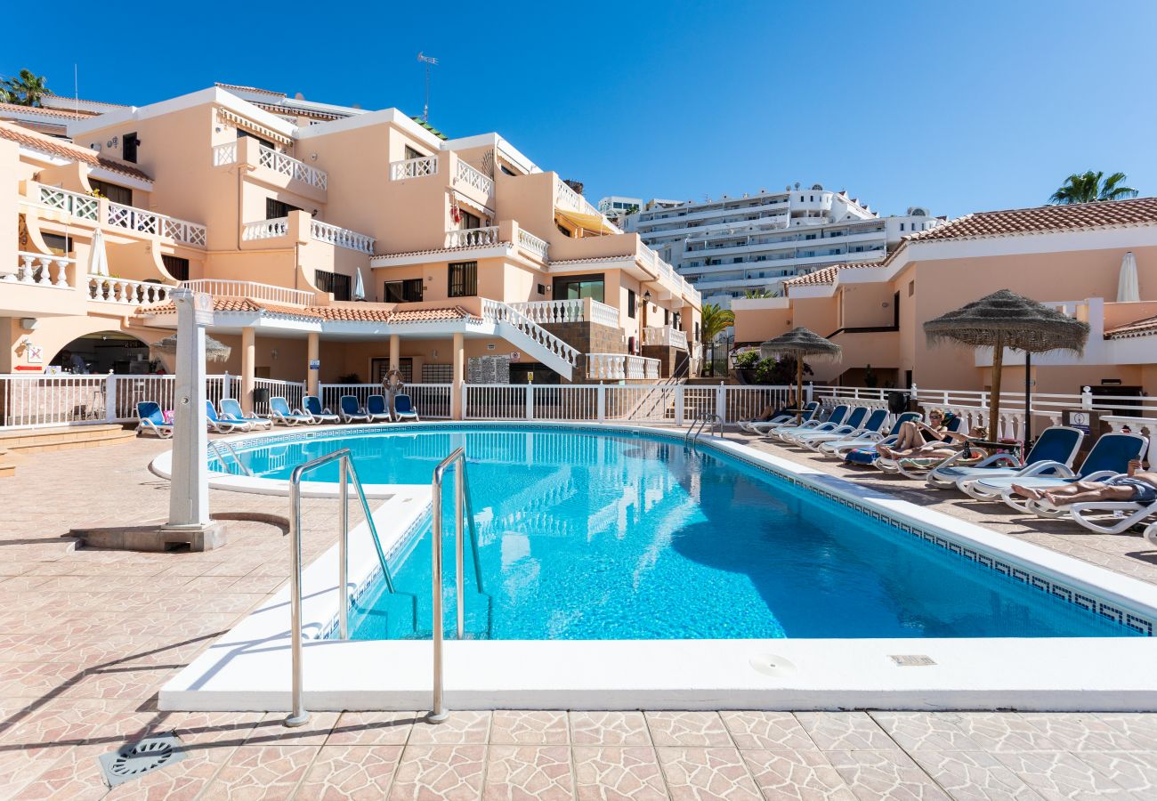 Apartamento en Costa Adeje -  Apartamento Vista mar piscina balcon wifi 4P by Lightbooking