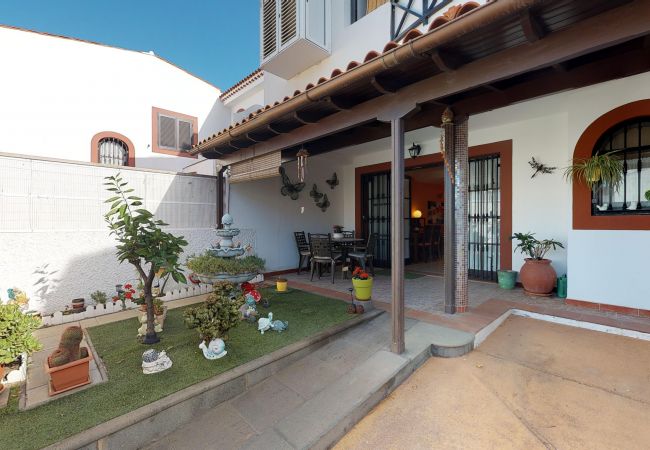 Chalet en Agaete - Agaete villa con terraza privada y barbacoa by Lightbooking