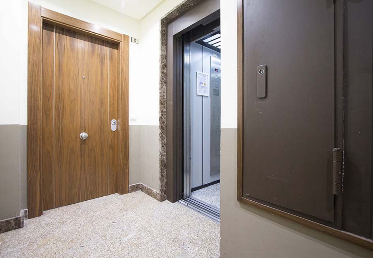 Apartamento en Madrid - ATOCHA-M30-HOSPITAL GREGORIO MARAÑON 2 ROOMS - 6 PAX