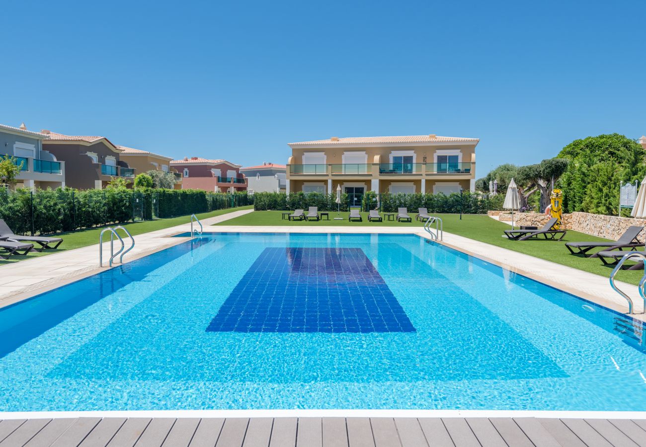 Villa en Lagos - Villa con piscina a 2 km de la playa