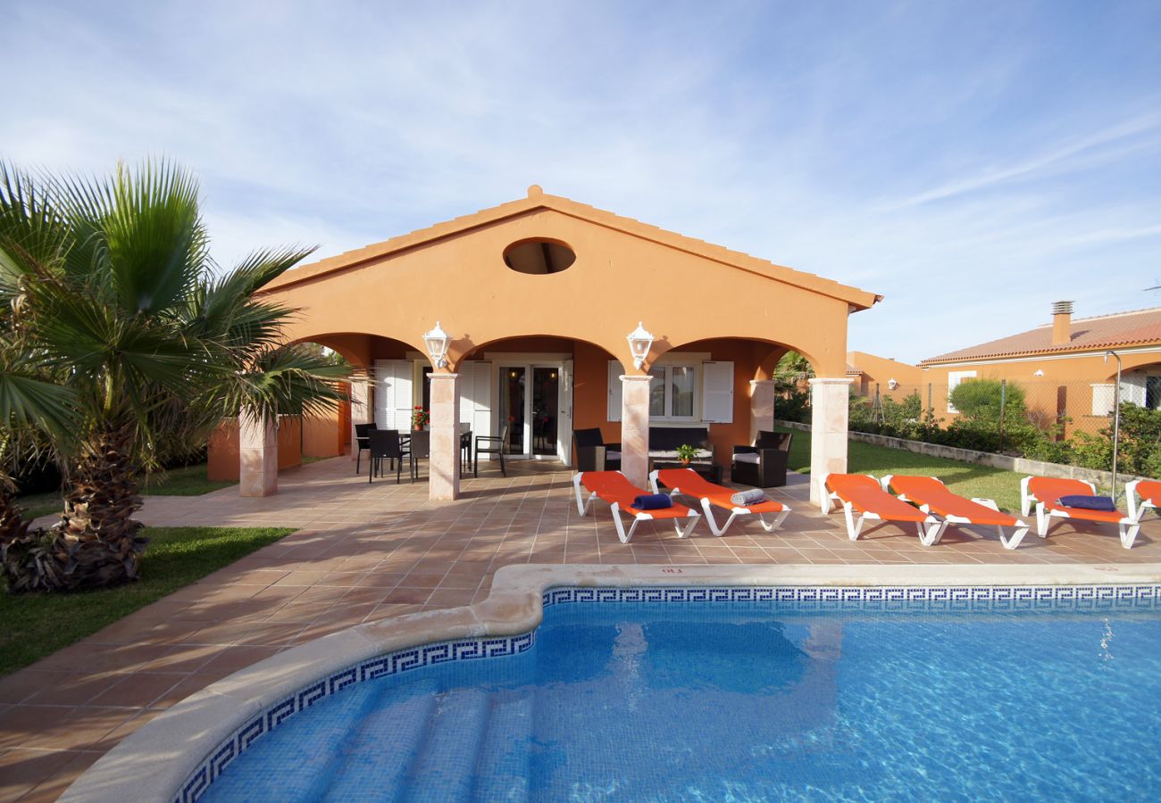 Villa en Cap d´Artruix - Villa con piscina a 2 km de la playa