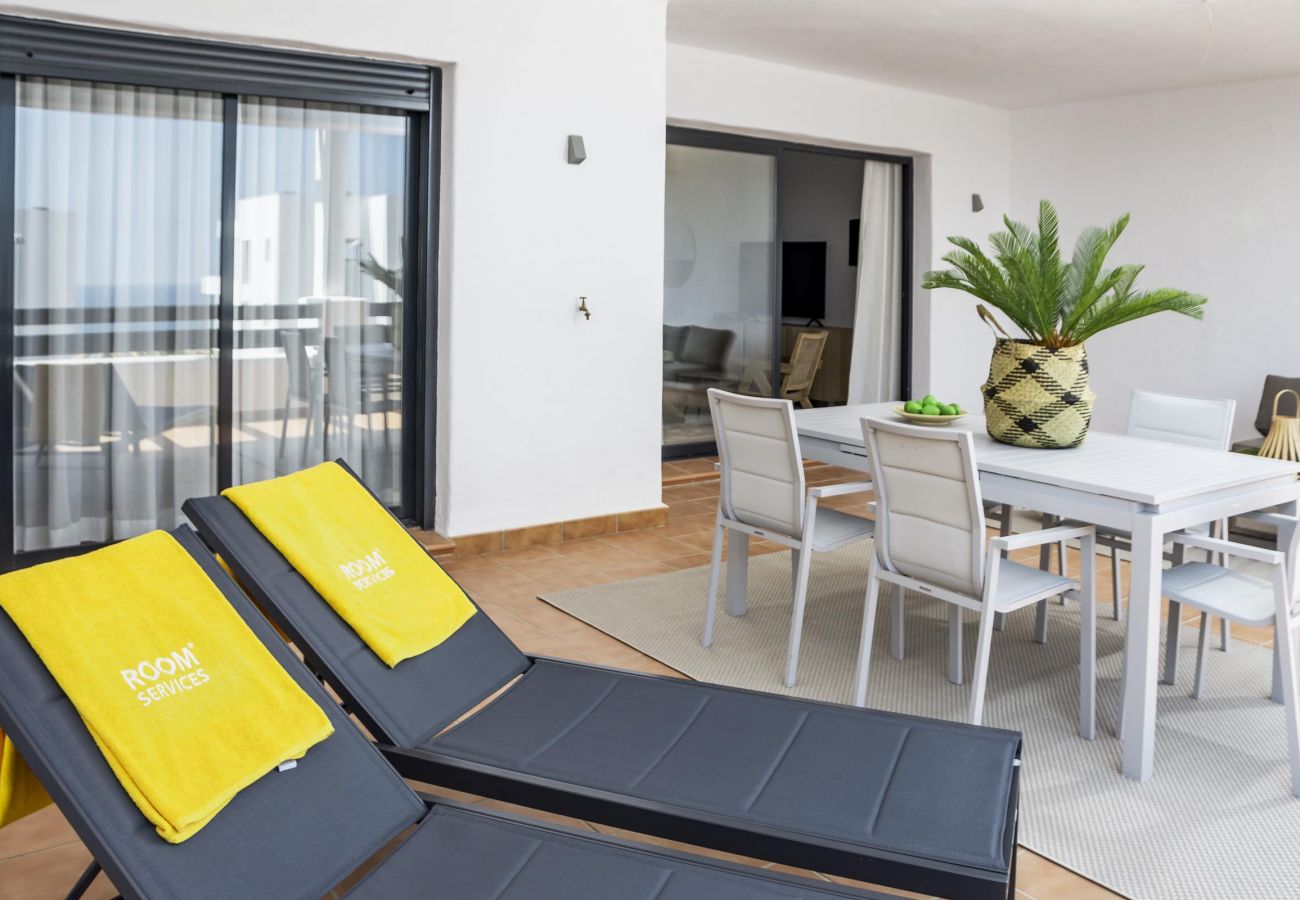 Apartamento en Estepona - Apartamento con piscina a 750 m de la playa