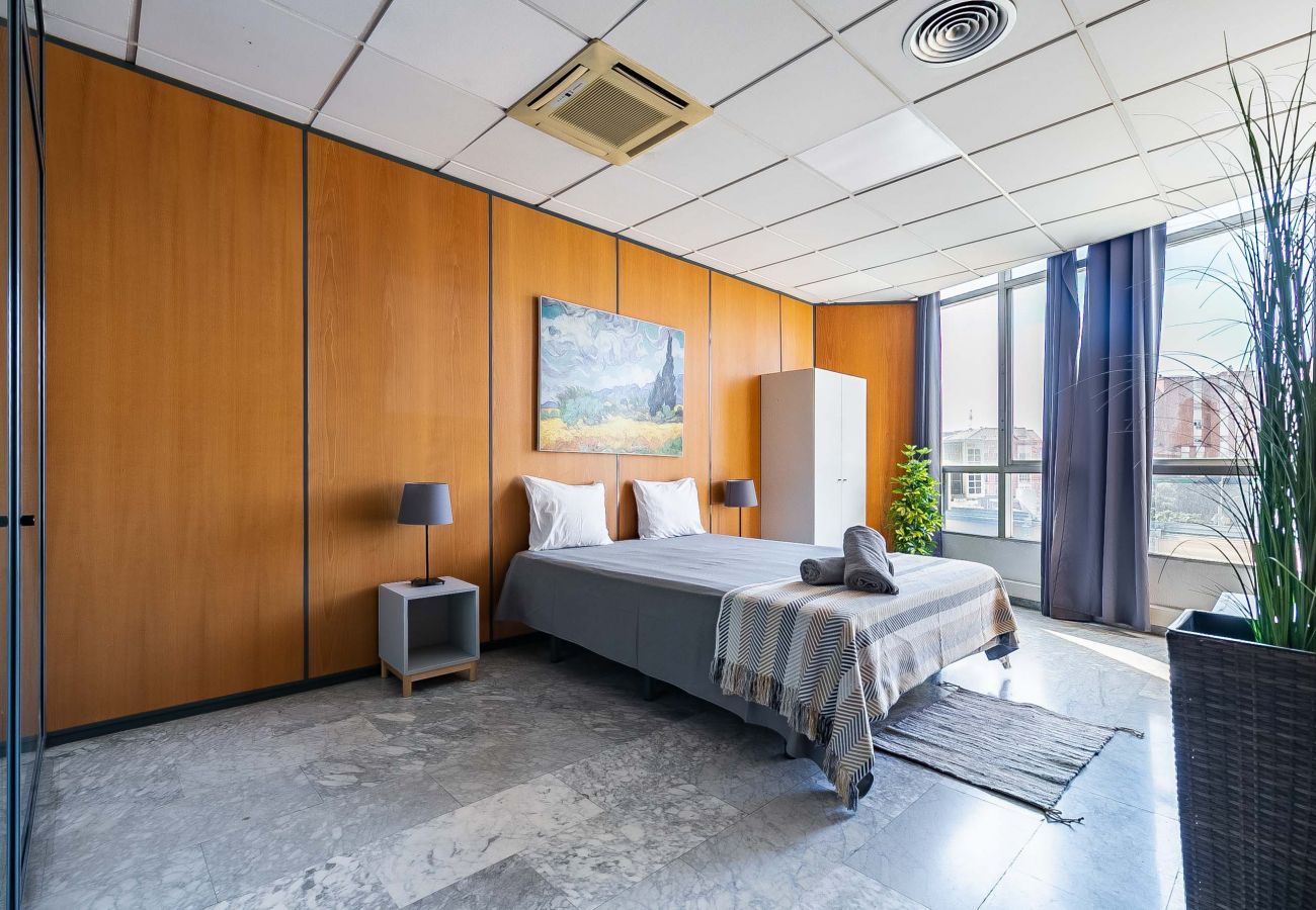 Apartamento en Málaga - Apartamento de 4 dormitorios a 1 km de la playa