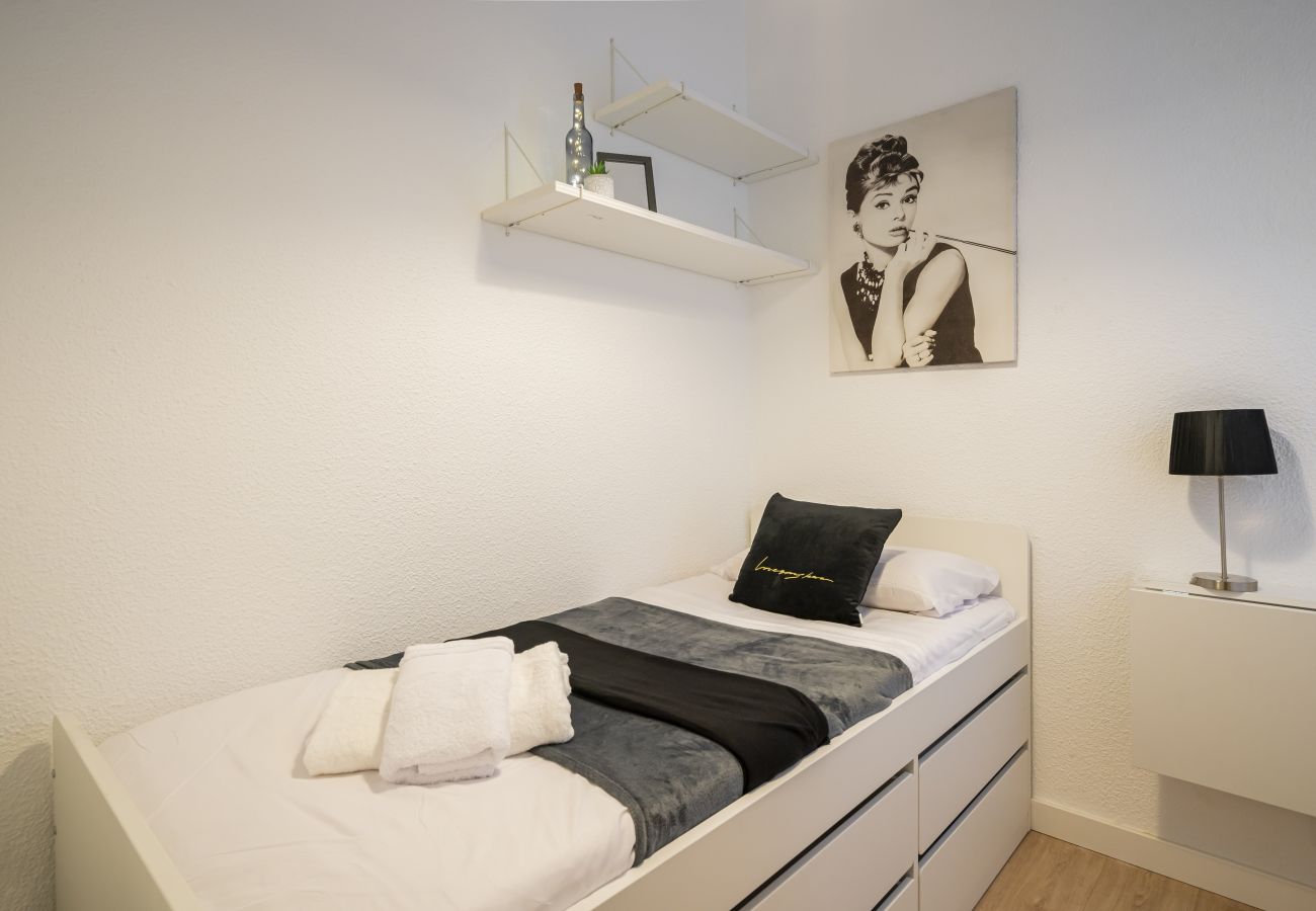 Apartamento en Madrid - Apartment Madrid Downtown Bilbao-Fuencarral M (MON3)