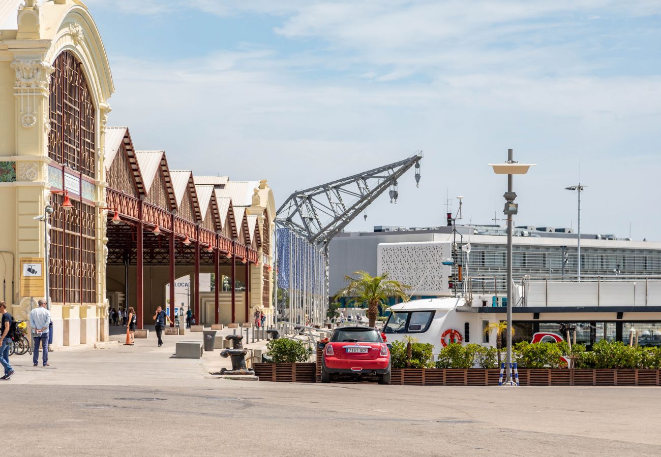 Estudio en Valencia - TH La Marina Real adaptado