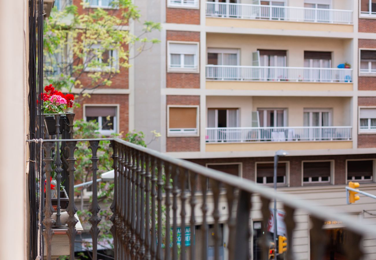 Apartamento en Barcelona - TURO PARK, precioso apartamento con balcón