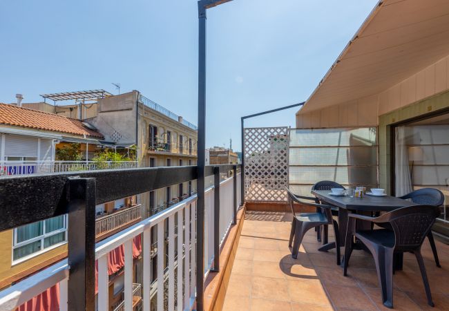 Apartamento en Barcelona - ATIC, PRIVATE TERRACE, 2 BEDROOMS Apartamento en Barcelona - ATIC, PRIVATE TERRACE, 2 BEDROOMS