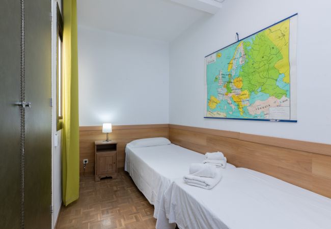 Apartamento en Barcelona - ATIC, PRIVATE TERRACE, 2 BEDROOMS Apartamento en Barcelona - ATIC, PRIVATE TERRACE, 2 BEDROOMS