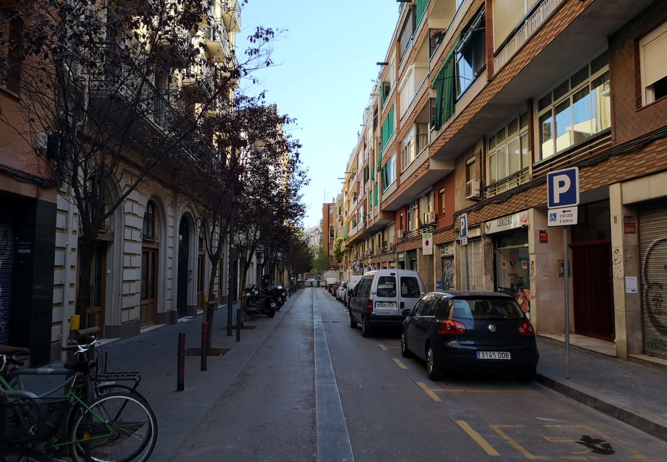 Apartamento en Barcelona - ATIC, PRIVATE TERRACE, 2 BEDROOMS