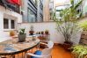 Apartamento en Barcelona - PRIVATE TERRACE, 4 bedrooms, 2 bathrooms Apartamento en Barcelona - PRIVATE TERRACE, 4 bedrooms, 2 bathrooms