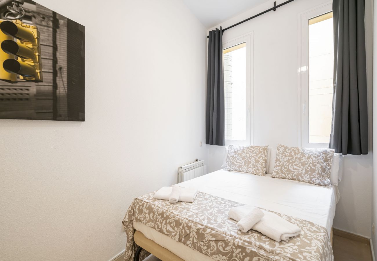 Apartamento en Madrid - Hermoso apartamento  Plaza Zerolo INF2E