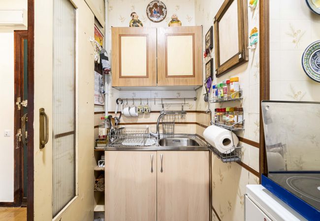 Apartamento en Madrid - M (MDM32) Apartamento Centro Negocios Castellana Apartamento en Madrid - M (MDM32) Apartamento Centro Negocios Castellana