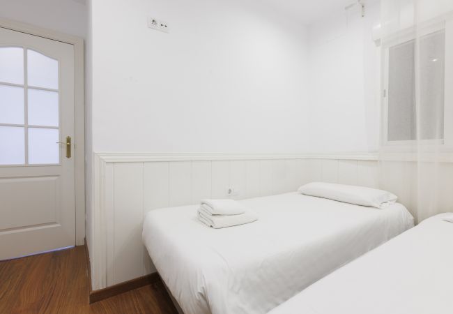 Apartamento en Barcelona - Private terrace, 3 bedrooms, 2 bathrooms, central Apartamento en Barcelona - Private terrace, 3 bedrooms, 2 bathrooms, central