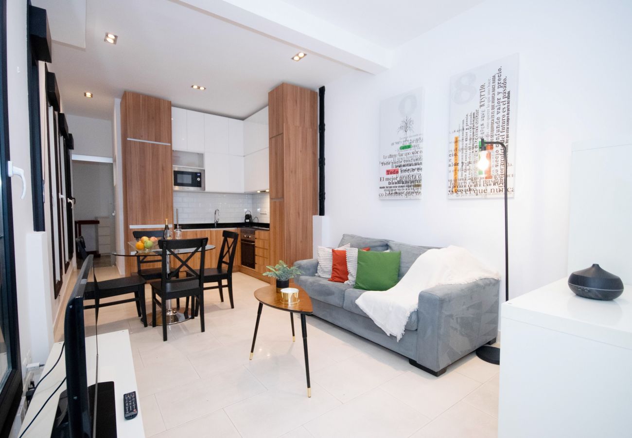 Apartamento en Madrid - Apartamento con Encanto en Malasaña MIN24