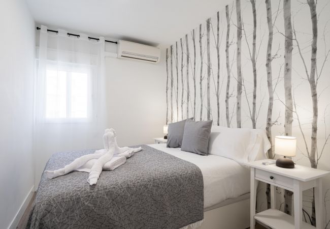 Apartamento en Madrid - M (CEB765) Parque de Atracciones-Zoo-Casa de Campo Apartamento en Madrid - M (CEB765) Parque de Atracciones-Zoo-Casa de Campo