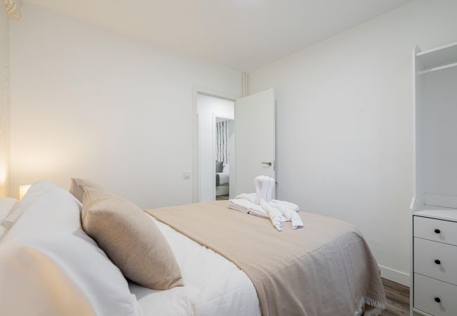 Apartamento en Madrid - M (CEB765) Parque de Atracciones-Zoo-Casa de Campo Apartamento en Madrid - M (CEB765) Parque de Atracciones-Zoo-Casa de Campo