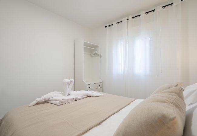 Apartamento en Madrid - M (CEB765) Parque de Atracciones-Zoo-Casa de Campo Apartamento en Madrid - M (CEB765) Parque de Atracciones-Zoo-Casa de Campo