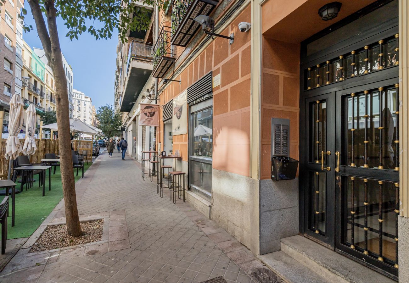 Apartamento en Madrid - Ap. Dúplex GOYA-Wizink FBR15