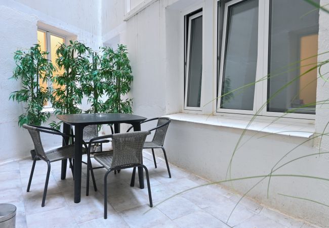 Apartamento en Madrid - M (MEN30) Moderno y elegante ap. Barrio Ibiza Apartamento en Madrid - M (MEN30) Moderno y elegante ap. Barrio Ibiza