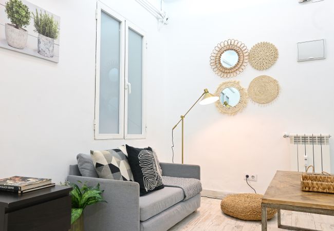 Apartamento en Madrid - M (MEN30) Moderno y elegante ap. Barrio Ibiza Apartamento en Madrid - M (MEN30) Moderno y elegante ap. Barrio Ibiza