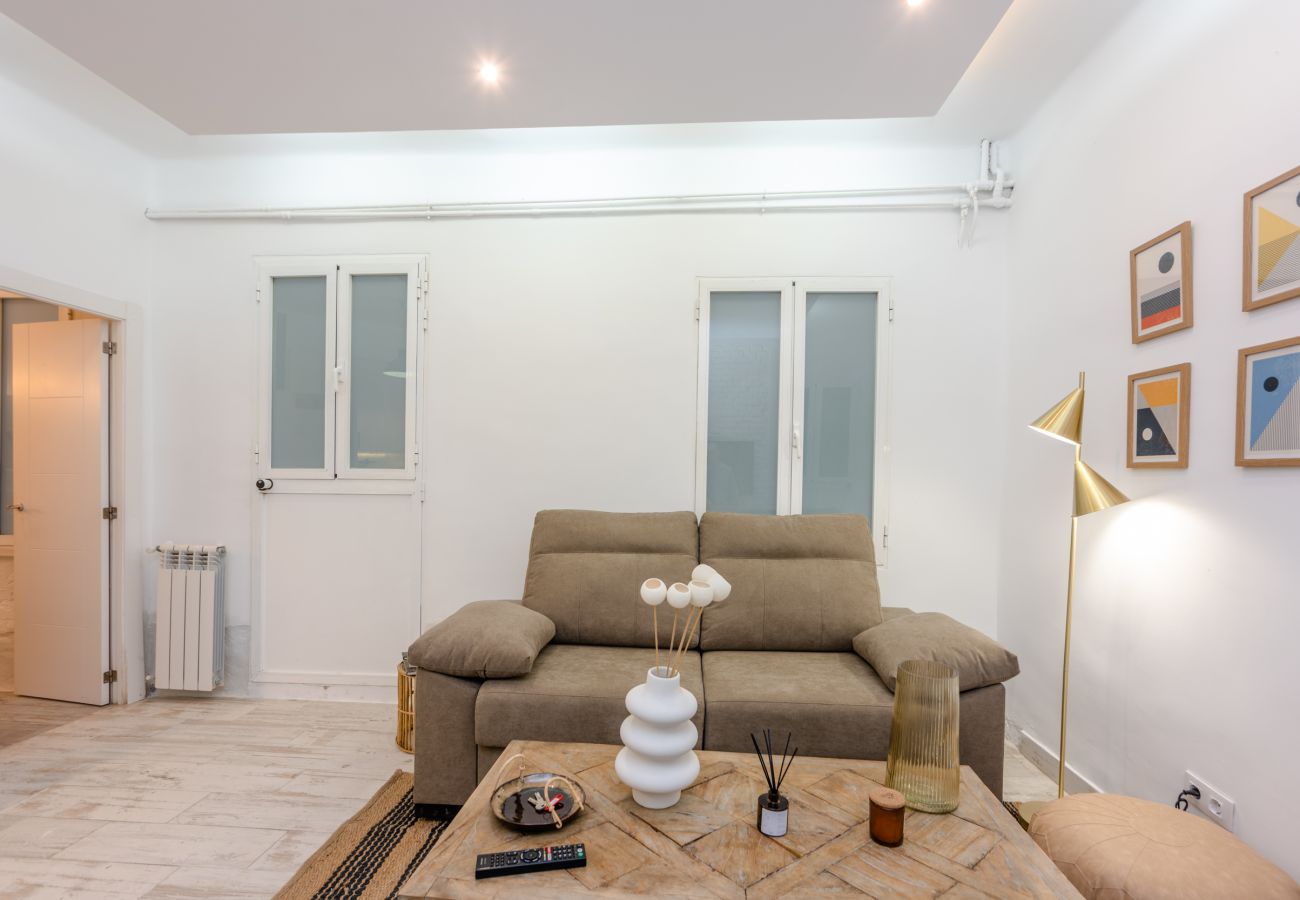 Apartamento en Madrid - Moderno y elegante ap. Barrio Ibiza MEN30