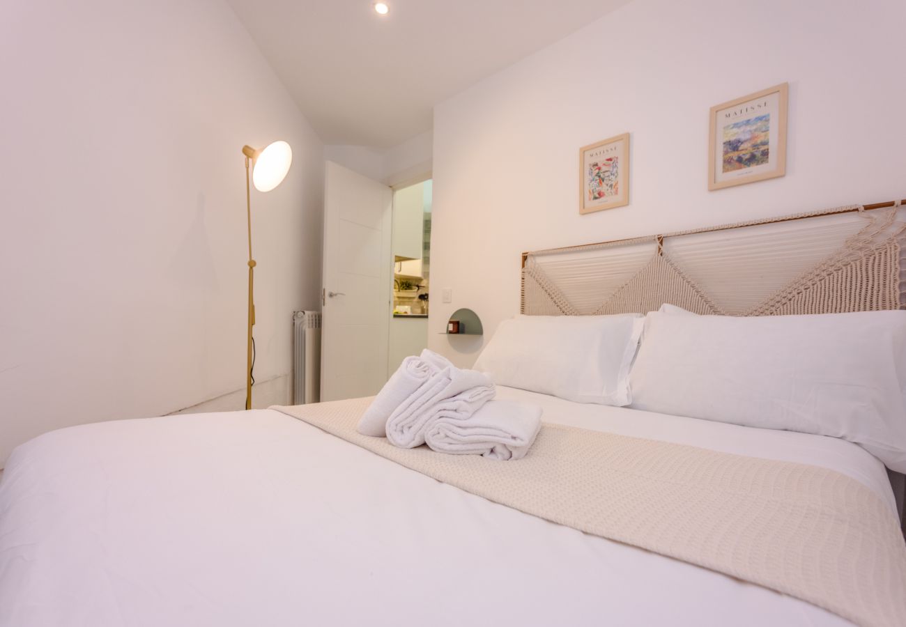 Apartamento en Madrid - Moderno y elegante ap. Barrio Ibiza MEN30
