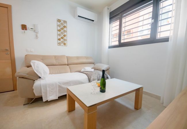 Apartamento en Madrid - Bonito Apartamento cerca Santiago Bernabéu MJU14B