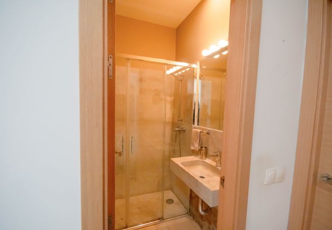 Apartamento en Madrid - Bonito Apartamento cerca Santiago Bernabéu MJU14B