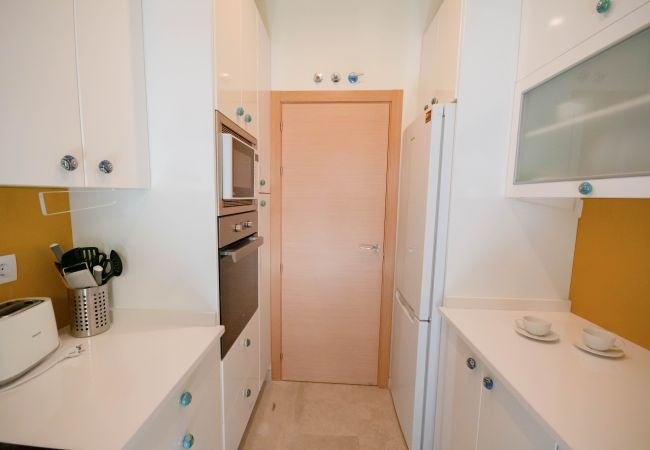 Apartamento en Madrid - Bonito Apartamento cerca Santiago Bernabéu MJU14B