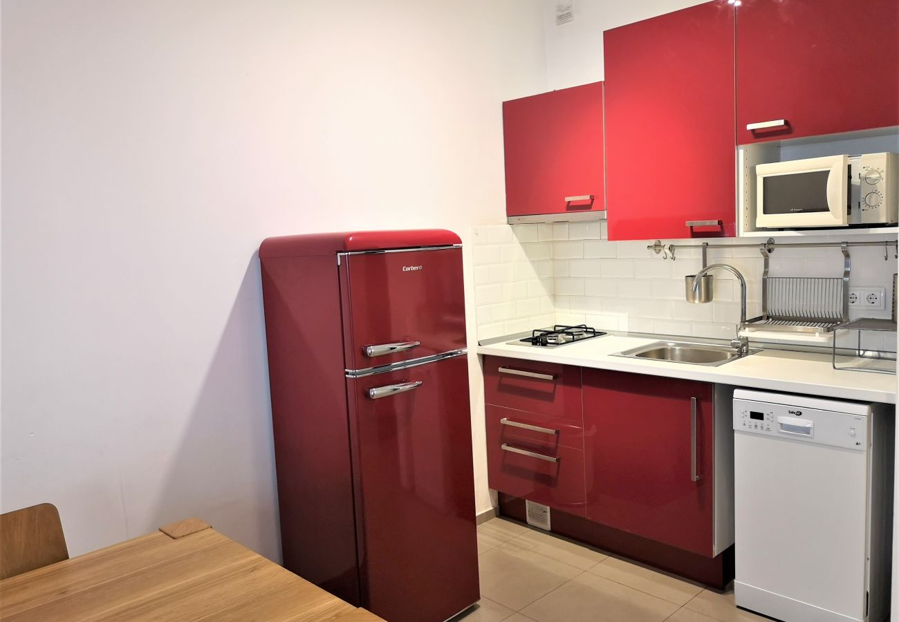 Apartamento en Barcelona - Terraza privada, un dormitorio, TURO PARK
