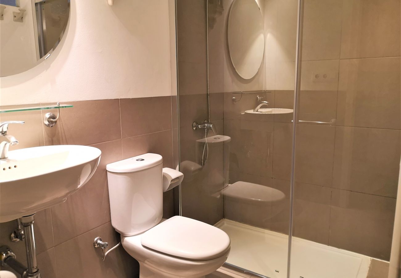 Apartamento en Barcelona - Terraza privada, un dormitorio, TURO PARK