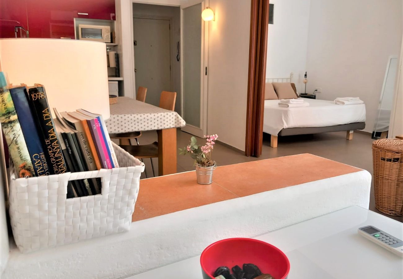 Apartamento en Barcelona - Terraza privada, un dormitorio, TURO PARK