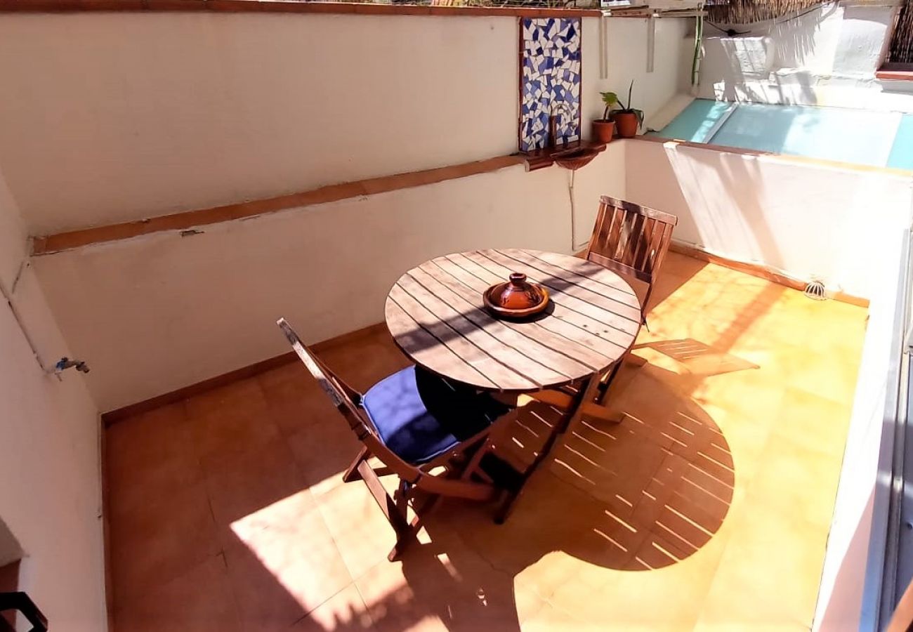 Apartamento en Barcelona - Terraza privada, un dormitorio, TURO PARK