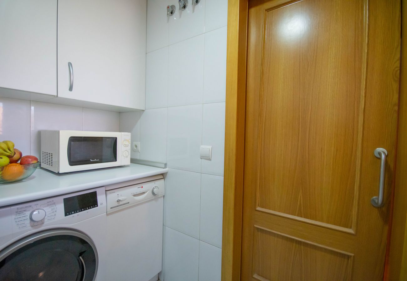 Apartamento en Madrid - Cómodo y tranquilo apartamento Aeropuerto CMP9