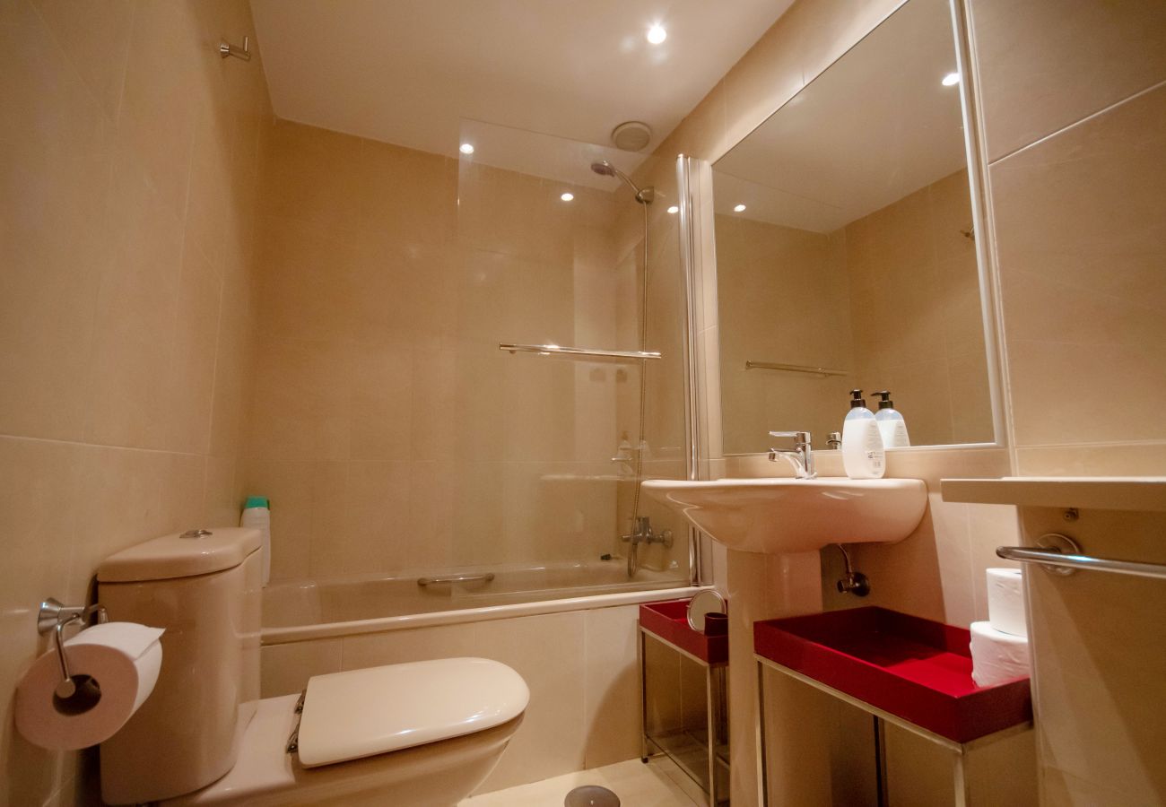 Apartamento en Madrid - M (CMP9) Cómodo y tranquilo apartamento Aeropuerto