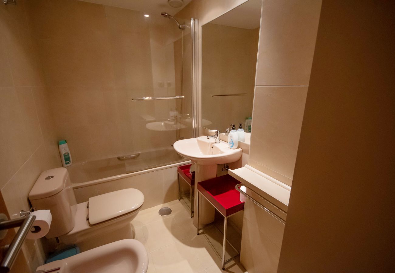 Apartamento en Madrid - M (CMP9) Cómodo y tranquilo apartamento Aeropuerto