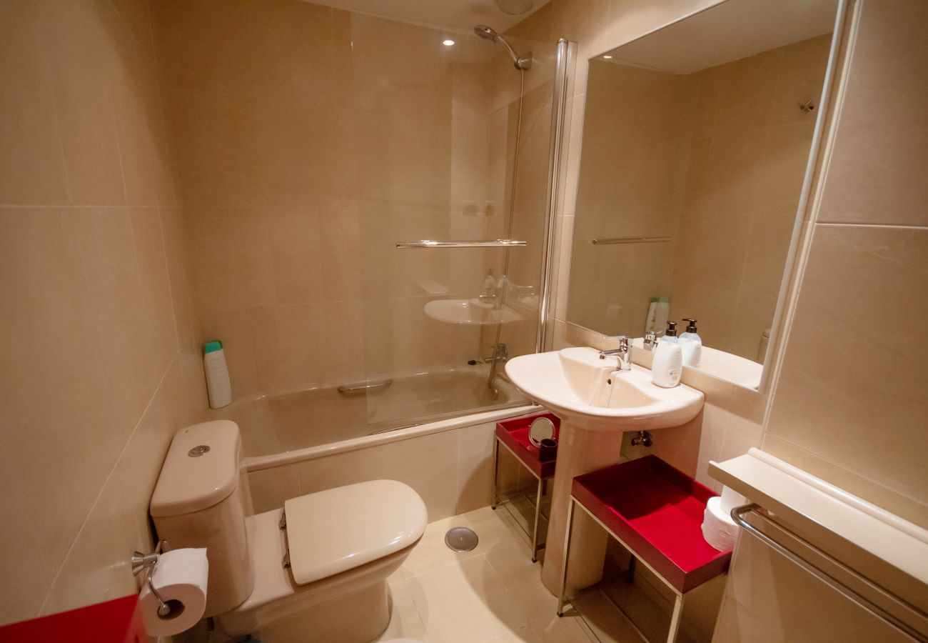 Apartamento en Madrid - M (CMP9) Cómodo y tranquilo apartamento Aeropuerto