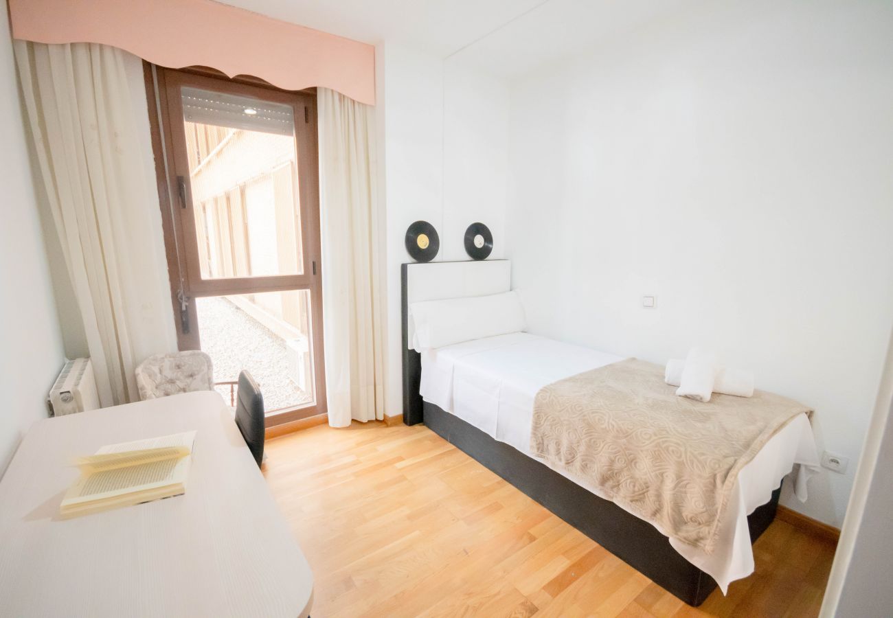 Apartamento en Madrid - Bonito y acogedor apartamento Isla Azul ATA5D