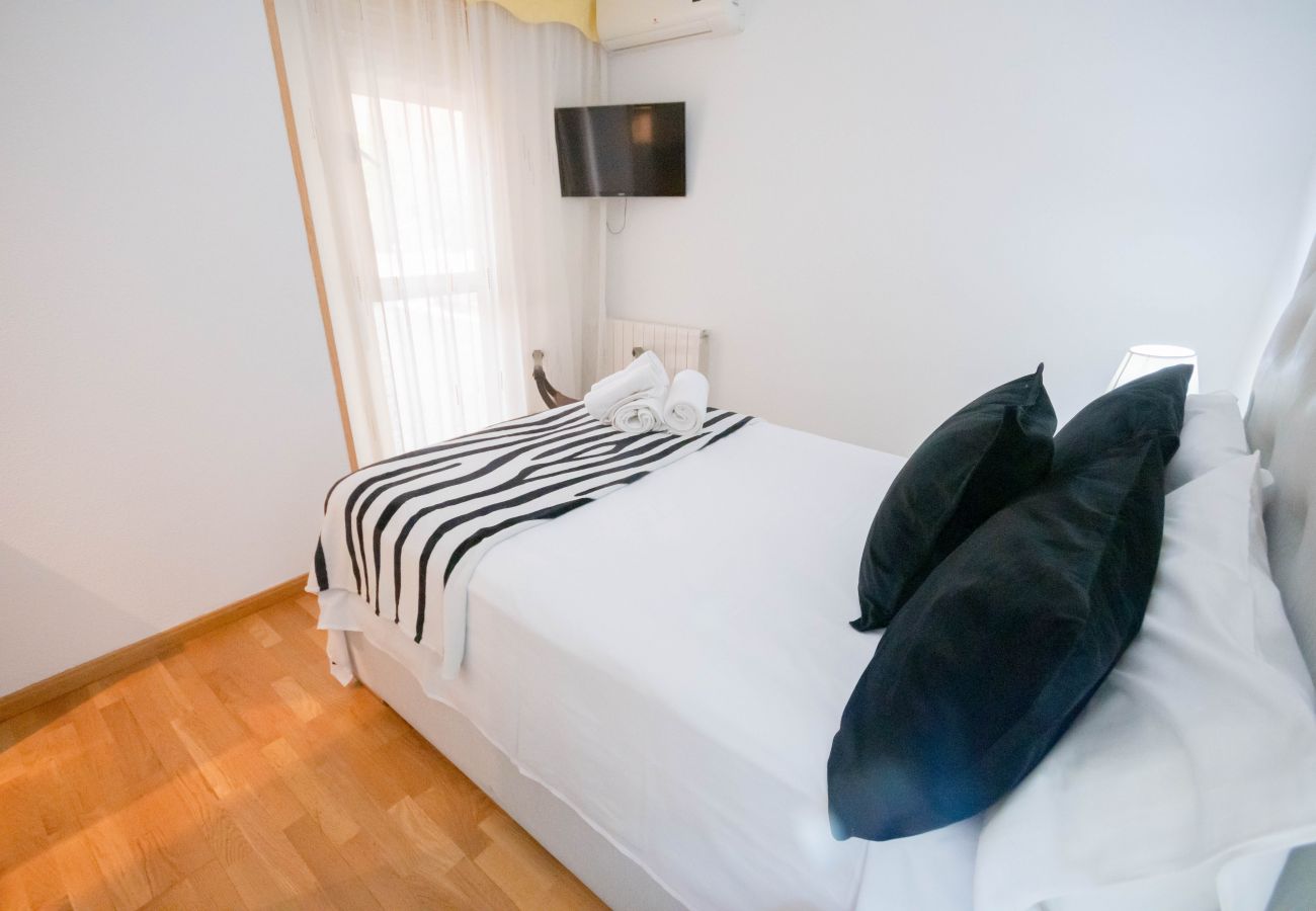 Apartamento en Madrid - M (ATA5D) Bonito y acogedor apartamento Isla Azul