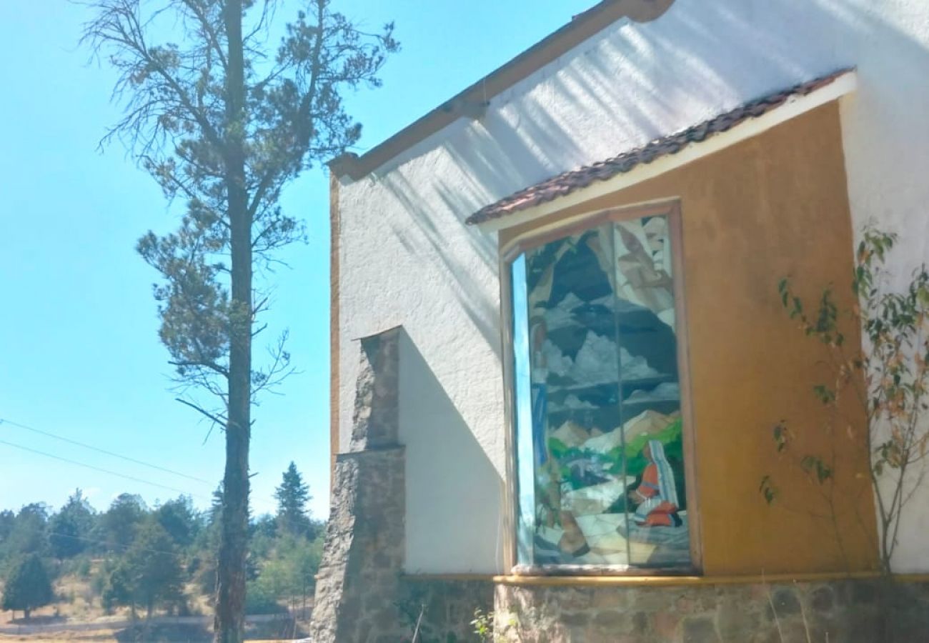 Villa en Valle de Bravo - Mexican Gran Villa (Villa Victoria, Valle de Bravo)