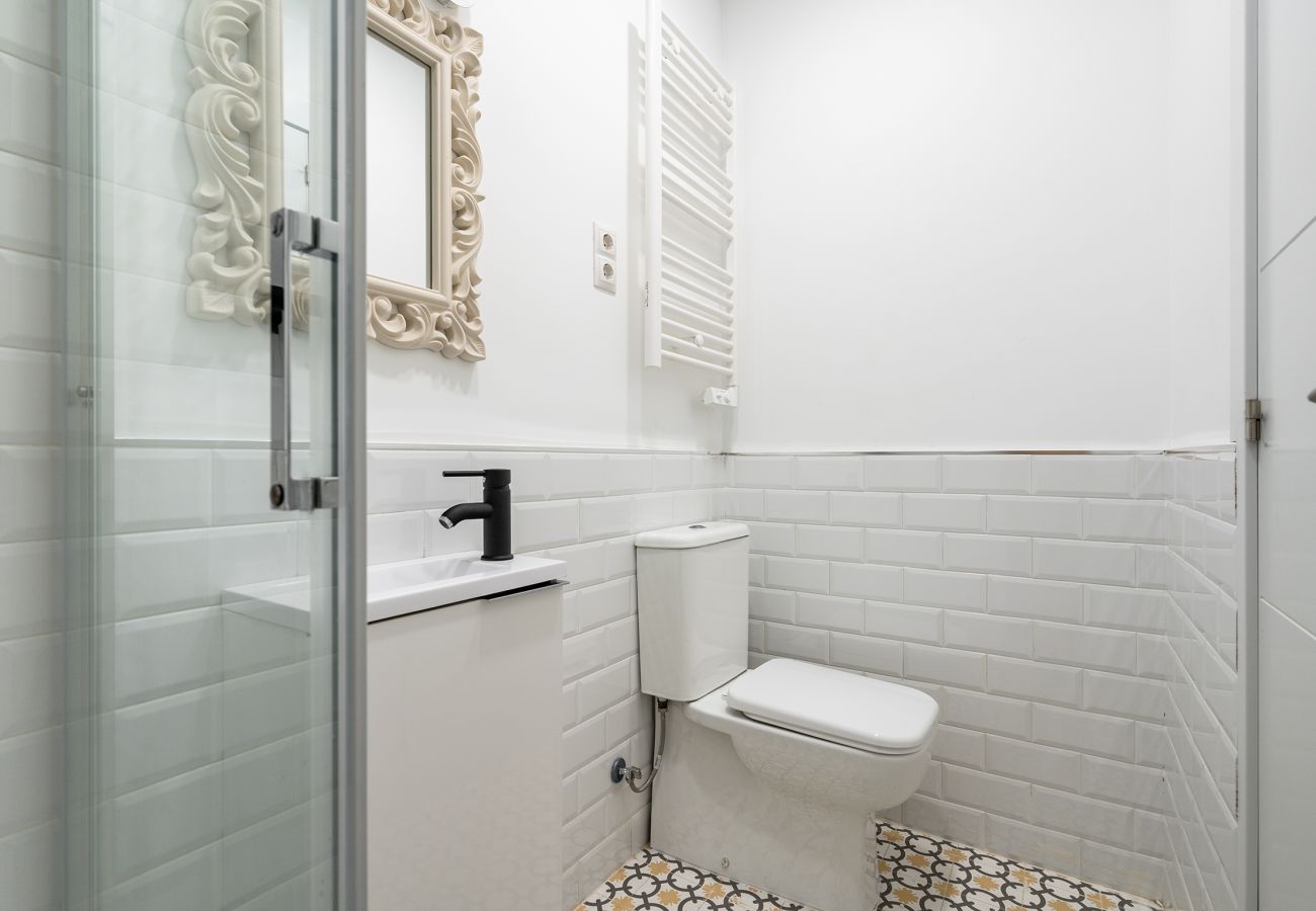 Apartamento en Madrid - Original y coqueto apartamento cerca al parque Pradolongo- Madrid M (GOA3)
