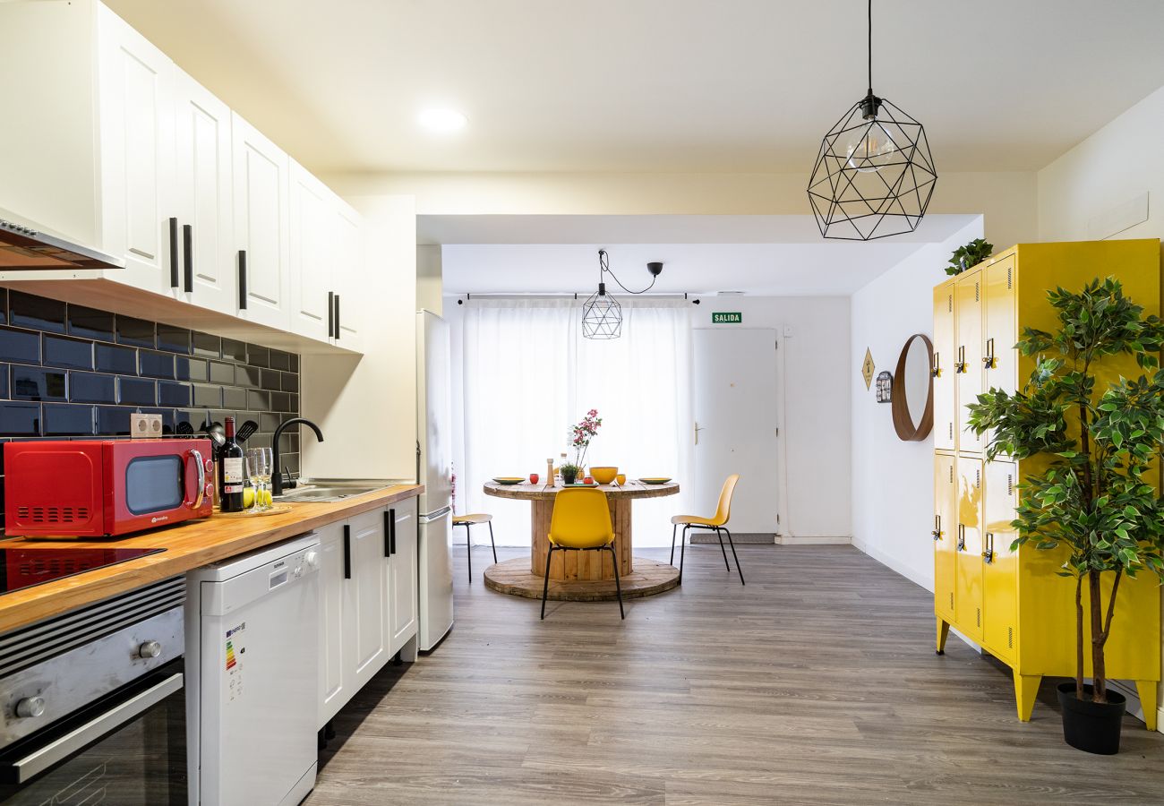 Apartamento en Madrid - Original y coqueto apartamento cerca al parque Pradolongo- Madrid M (GOA3)