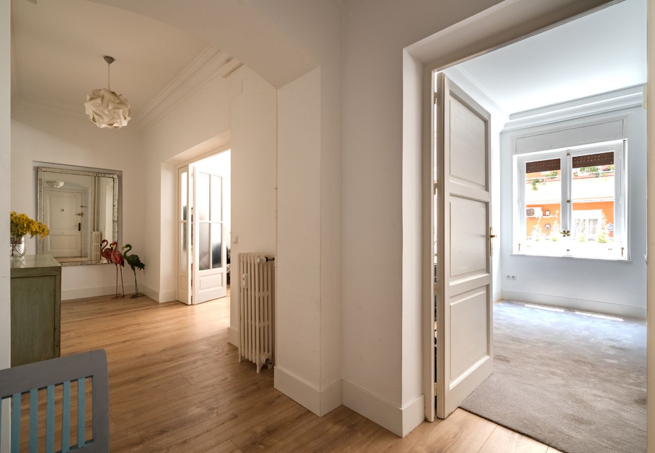 Apartamento en Madrid - Elegante y cómoda vivienda en el corazón del Barrio Salamanca Madrid M (PAD37)